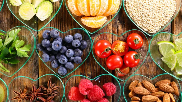 Egészséges Élelmiszerek Friss Gyümölcsök Kiválasztása — Stock Fotó