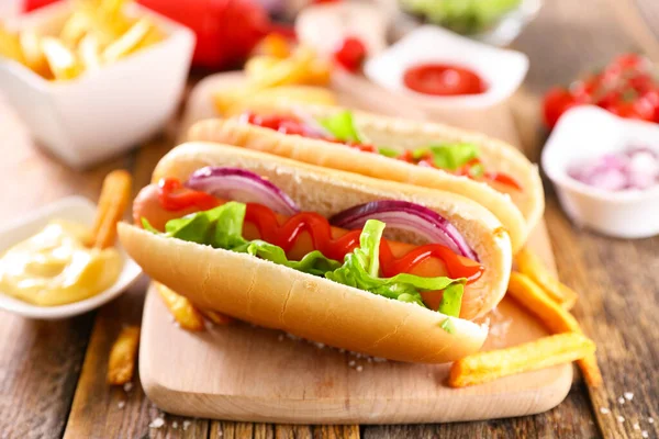 Hot Dog Con Patatine Fritte — Foto Stock