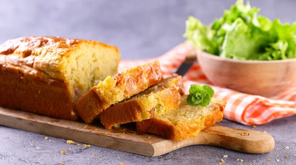 Loaf Cake Wooden Board — Stock Photo, Image