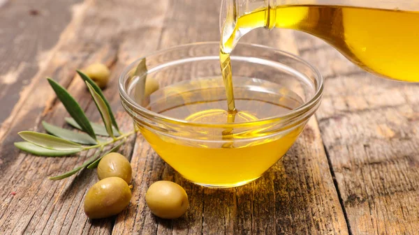 Olivový Olej Nalévaný Misce — Stock fotografie