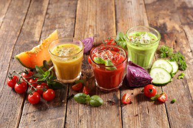 Sağlıklı içecek. Sebze suyu ya da meyve suyu.