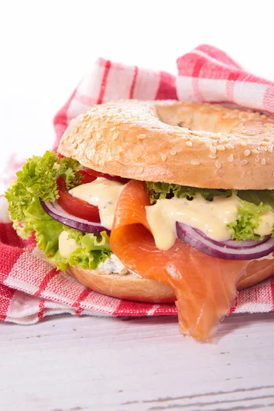 Hamburguesa Con Salmón Verduras — Foto de Stock