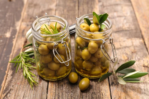 Olive Verdi Con Ramo Albero — Foto Stock
