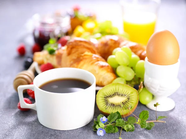 Desayuno Continental Con Taza Café Croissant Zumo Naranja —  Fotos de Stock