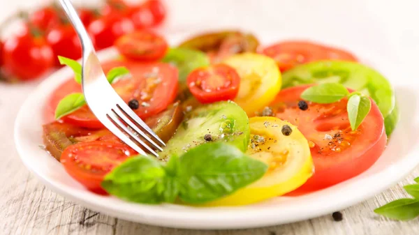 Salade Tomates Basilic Frais — Photo