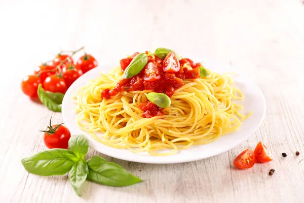 Espaguete Com Molho Tomate Prato — Fotografia de Stock