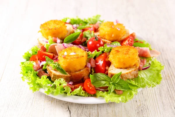 Vegetable Salad Toast Goat Cheese — Stock Photo, Image