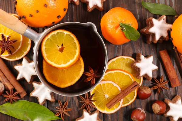 Herbata Zimowa Owocami Przyprawami — Zdjęcie stockowe
