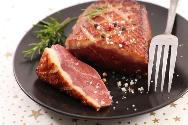 Grilled Duck Breast Sauce Rosemary — Stock Photo, Image