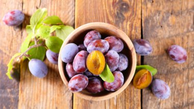 Taze mor reçel ve yaprak