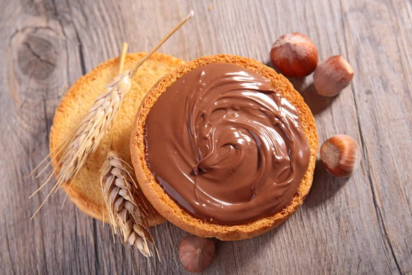 Chocolate cream and bread — Stock Photo, Image