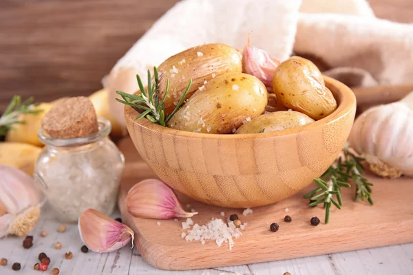 Patatas a la parrilla —  Fotos de Stock