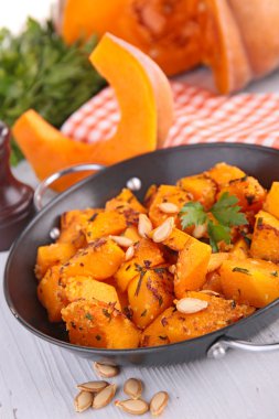 Lezzetli kızarmış kabak