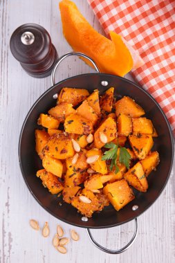 Lezzetli kızarmış kabak