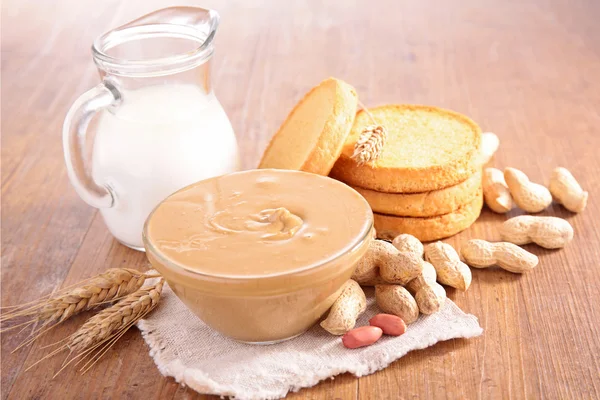 Sabrosa mantequilla de maní — Foto de Stock