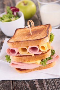 Jambonlu sandviç