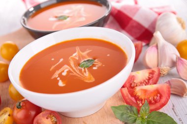 domates çorbası