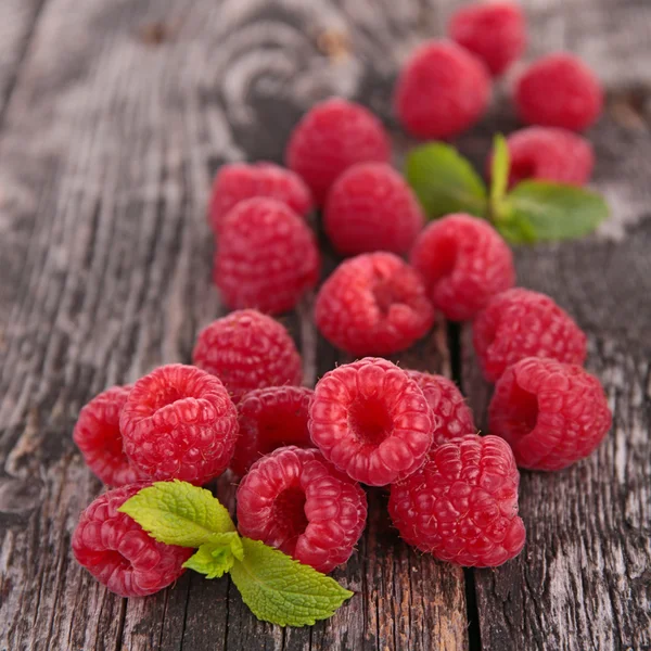 Fresh raspberry — Stock Photo, Image