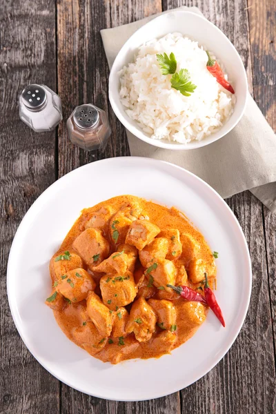 Kipcurry en rijst — Stockfoto