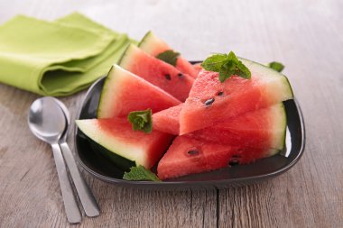 Karpuz dilimlenmiş