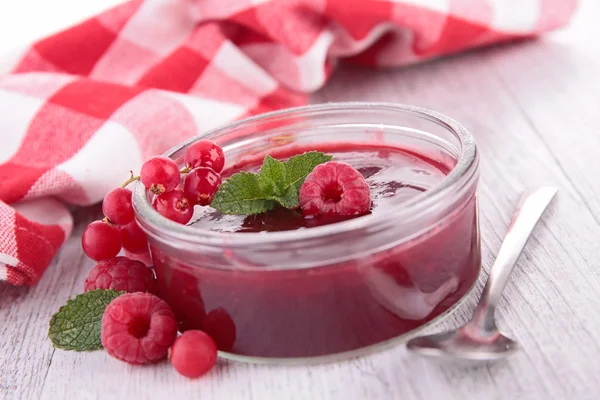 Berry dessert — Stockfoto