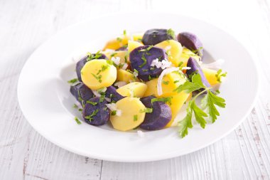 lezzetli patates salatası