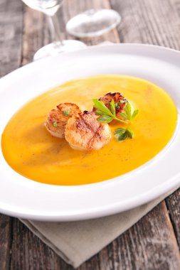 Tarak ile kabak çorbası Krem