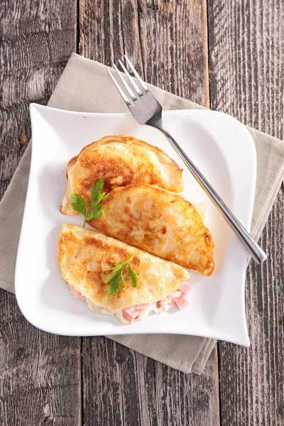 Crepe with cheese and bacon — Stock Photo, Image