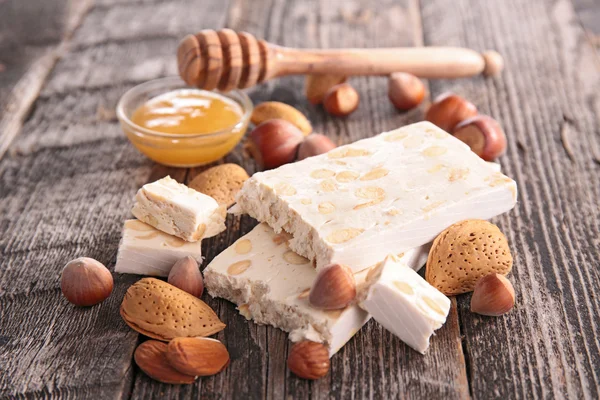 Nougat with nuts and honey — Stock Photo, Image