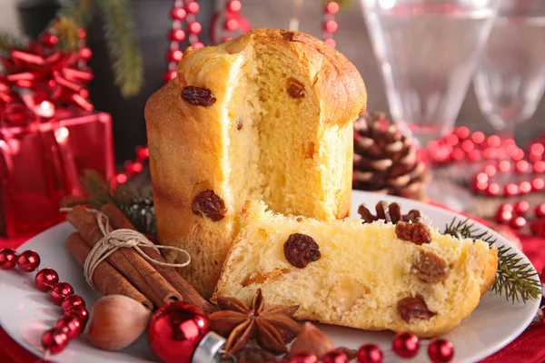 Ciasto smaczne panettone — Zdjęcie stockowe