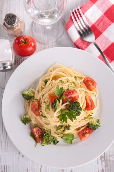 Lekkere spaghetti met groenten — Stockfoto