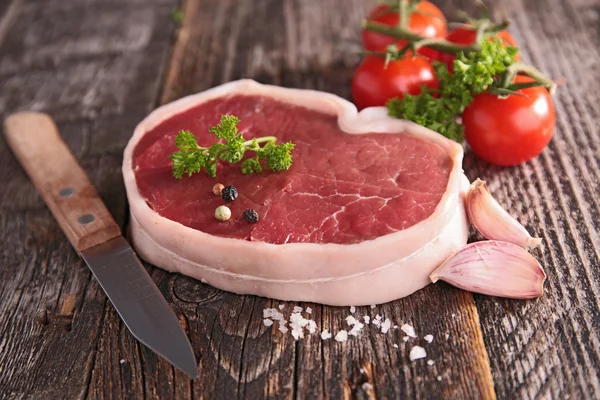Carne crua vista de perto — Fotografia de Stock