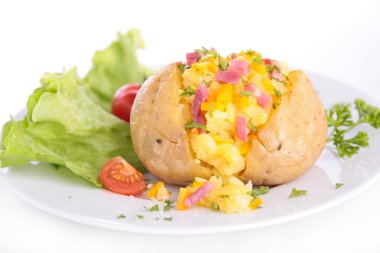 Lezzetli fırında patates