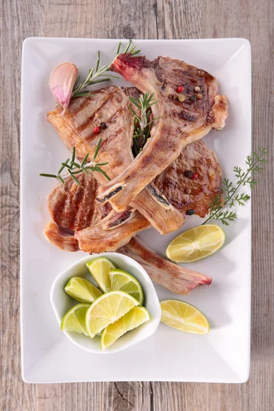 Grilled lamb chop — Stock Photo, Image
