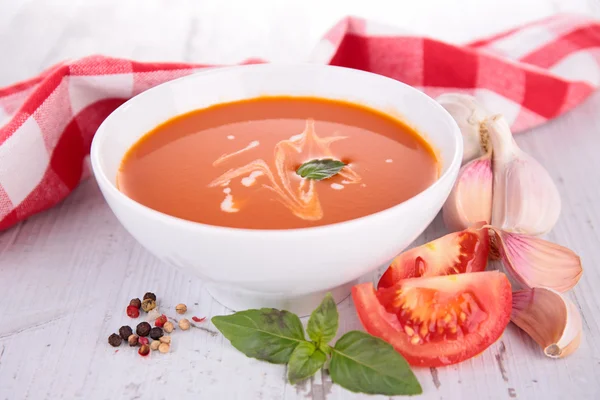 番茄汤，西班牙凉菜汤 — 图库照片