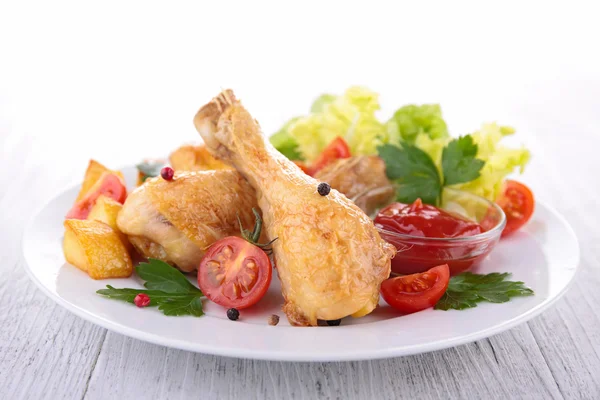Grillowany kurczak i pomidory — Zdjęcie stockowe