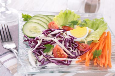 taze sebze salatası