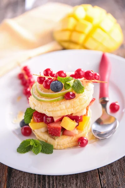 Dessert de fruits savoureux — Photo