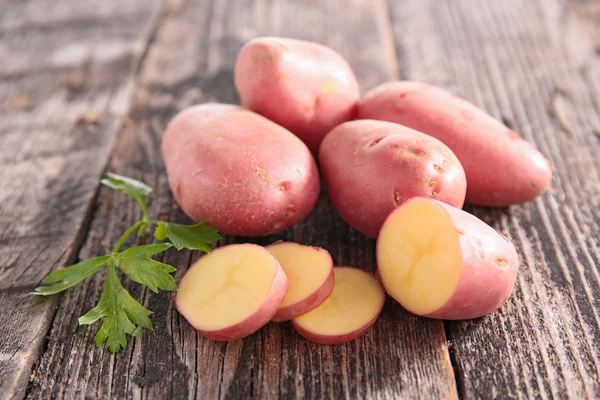 Zoete aardappel slice en geheel — Stockfoto