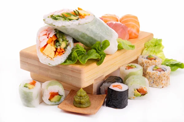 Sortiment av olika sushi — Stockfoto