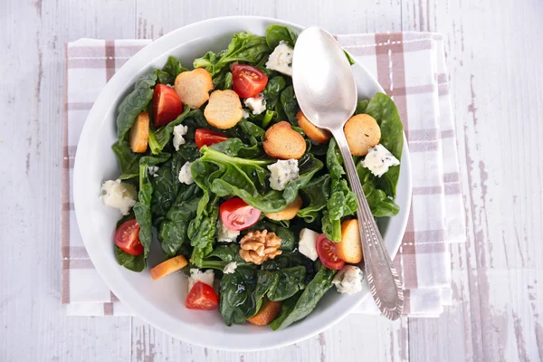 Spinach salad close up — Stock Photo, Image