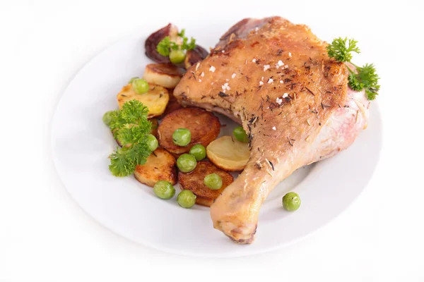 Grilled meat and vegetables — Stock Photo, Image