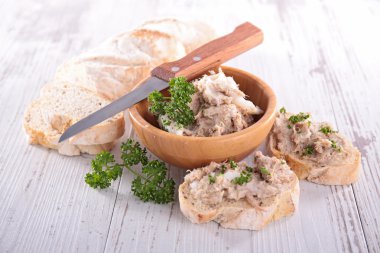 Yakın kadar yayılmış et