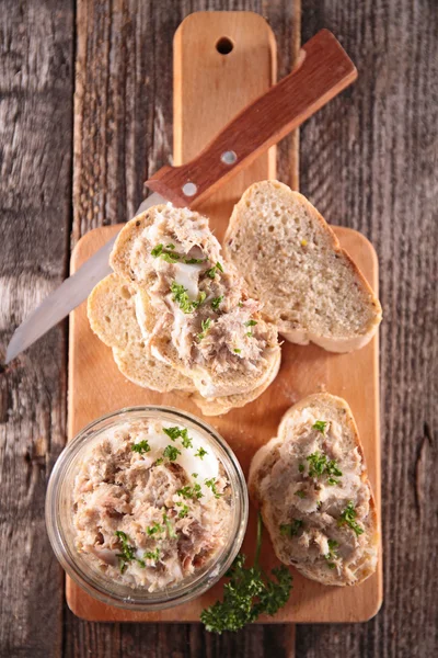 Bread with meat spread — Stock Photo, Image
