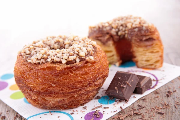 Sabrosas rosquillas de chocolate —  Fotos de Stock