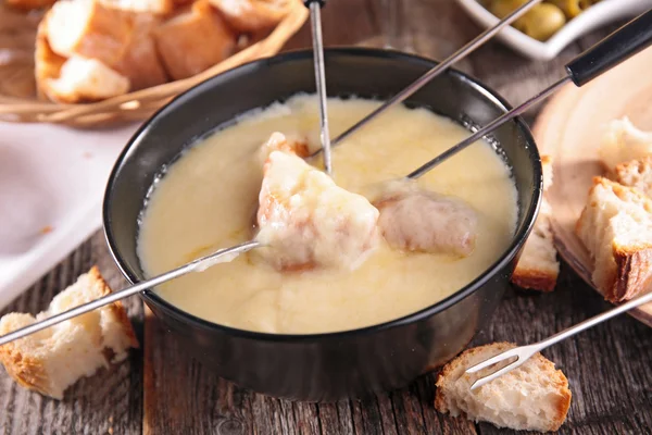 Fondue queijo saboroso — Fotografia de Stock