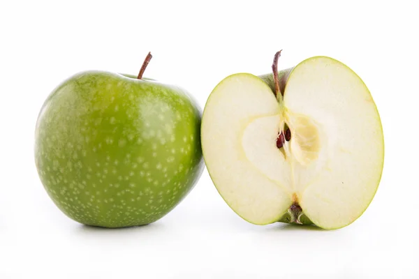 Green sliced and whole apples — Stock Photo, Image