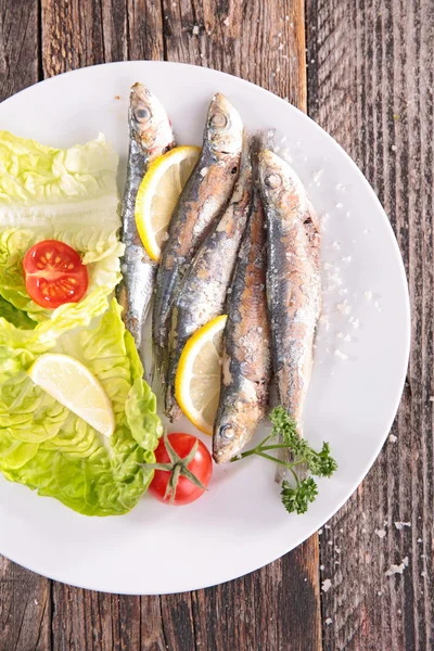 Grilled small fish — Stock Photo, Image