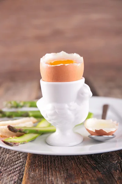 Soft boiled egg — Stock Photo, Image