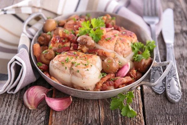 Roasted meat and vegetables — Stock Photo, Image